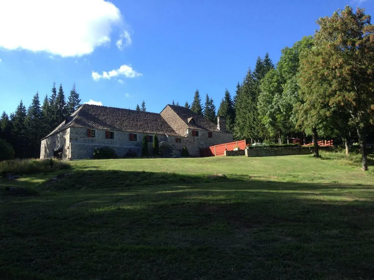 Domaine du Lac Ferrand Saint-Cirgues-en-Montagne